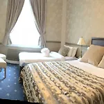 Bed and breakfast The Exhibition 3*
