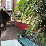 The Exhibition Bed and breakfast