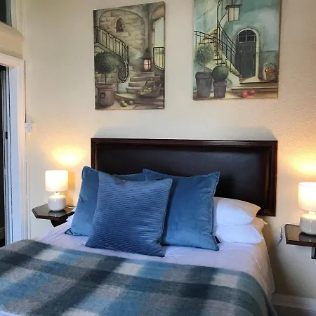 The Exhibition 3* 约克