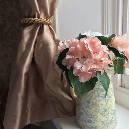 The Exhibition 3* 约克