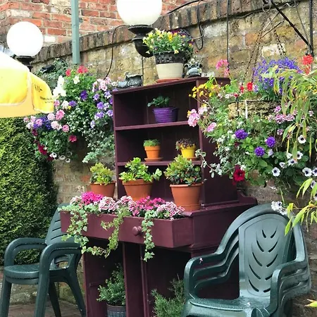 The Exhibition Frühstückspension York