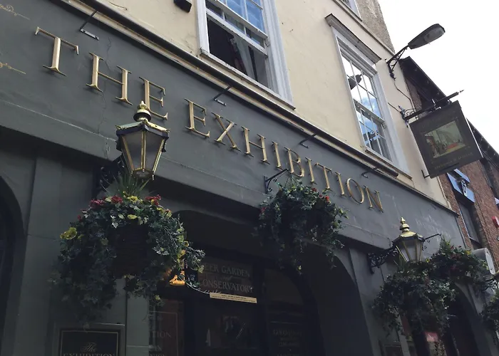 The Exhibition يورك