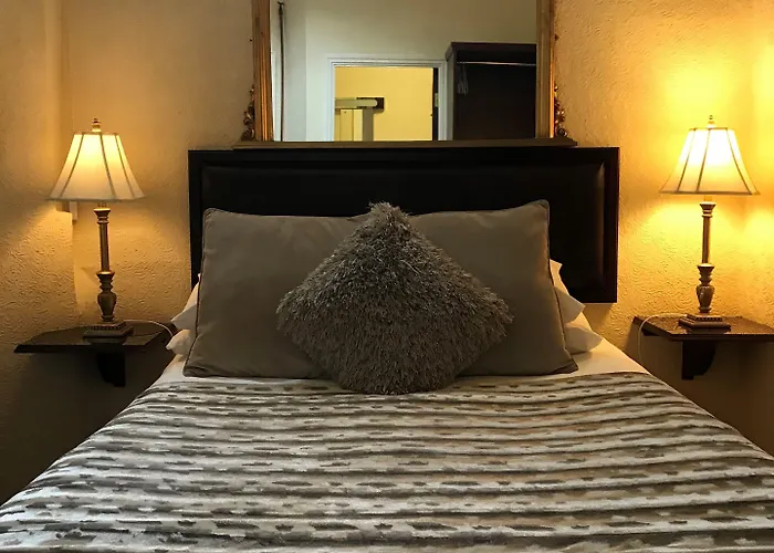 The Exhibition 3* يورك