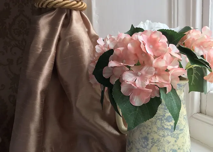 The Exhibition 3* يورك