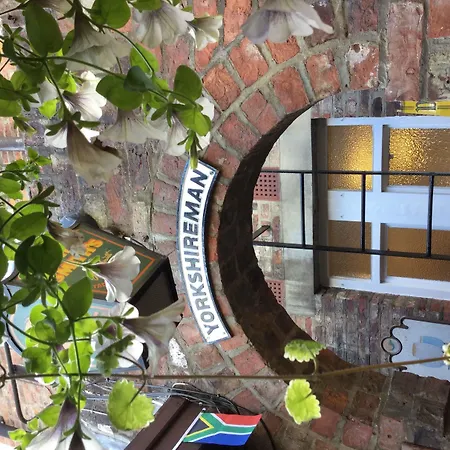 The Exhibition 3* 约克